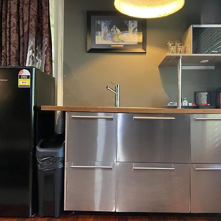 Mudstone Suites Пембертън Екстериор снимка
