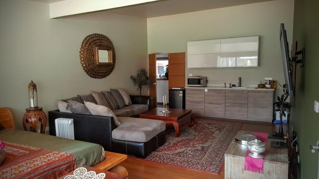 Mudstone Suites Пембертън Екстериор снимка